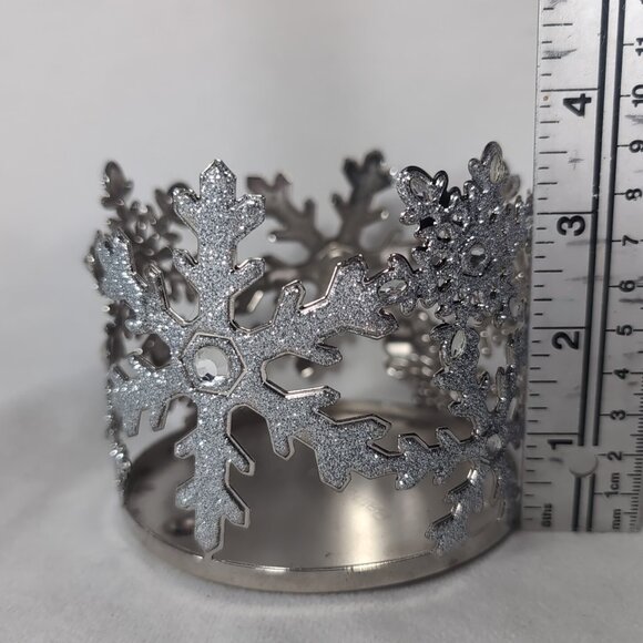 Bath & Body Works Glitter Snowflake Silver Winter 3-Wick Candle Holder Holiday - Picture 8 of 10
